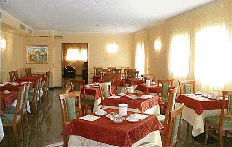 Hotel Dal Ponte Bassano del Grappa Exterior photo