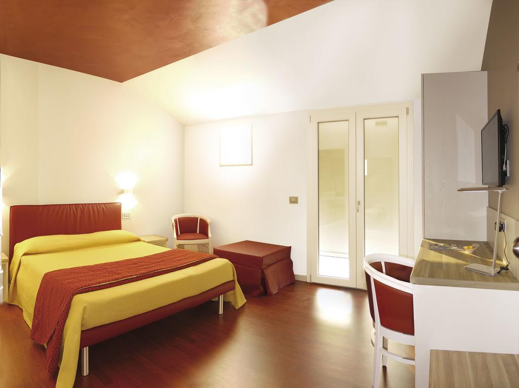 Hotel Dal Ponte Bassano del Grappa Exterior photo